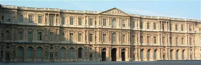 La Cour Carre du Louvre