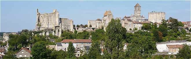 Panorama sur le chateau de Chauvigny