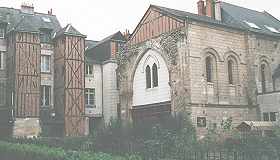 St Pierre le Puellier